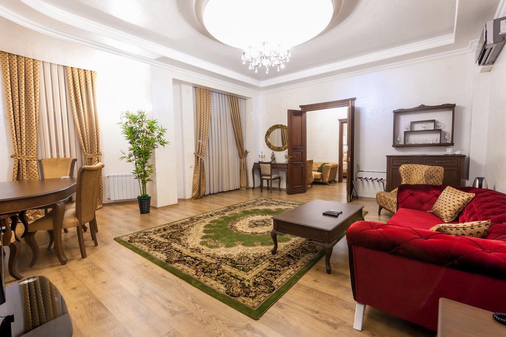 Iberia Palace Hotel Zugdidi Ruang foto